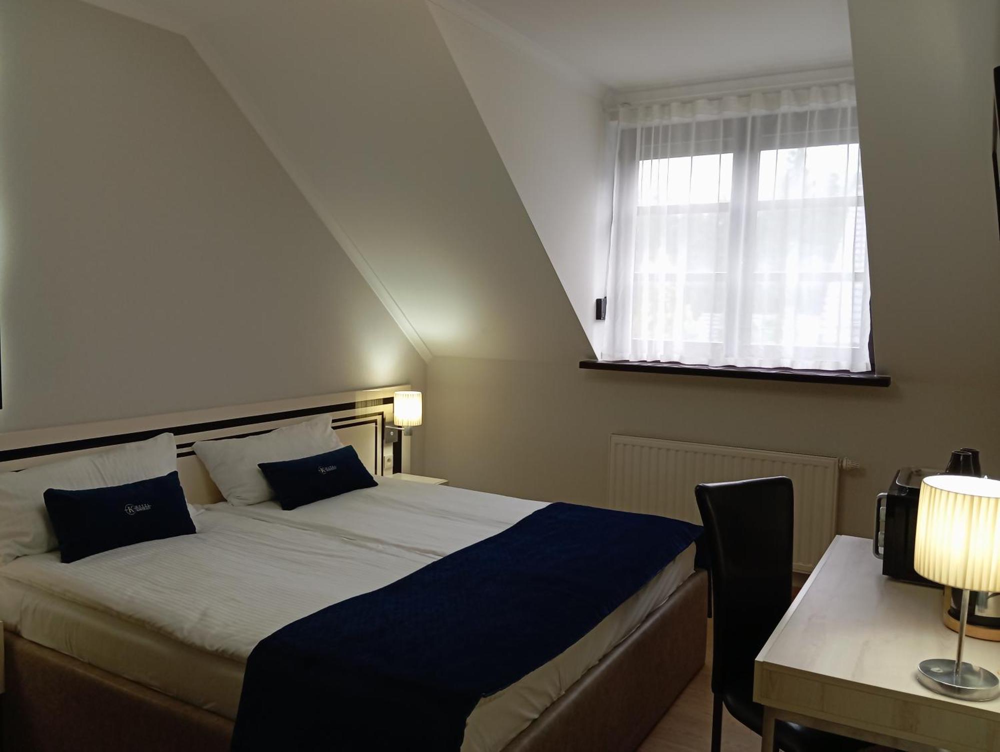 Aparthotel Kontrast Краков Экстерьер фото